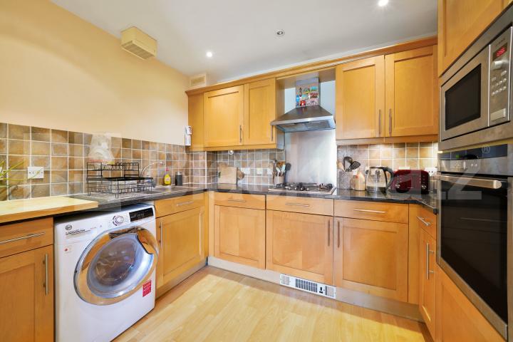 Boasting size, quality & location Bentham House.Falmouth Road, Borough/London Bridge
